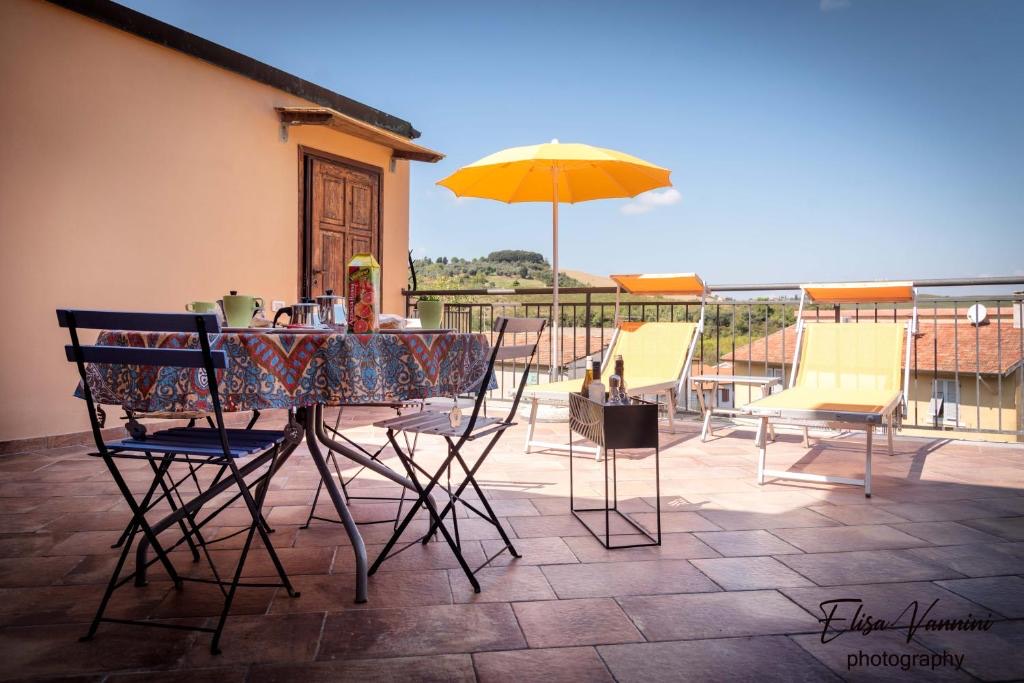 Terrazza Sulla Luna päikeseline terrass Casciana Termes